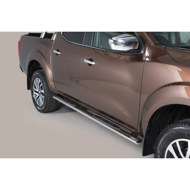 Oválne bočné nášľapy 2016- Nissan NP 300 Navara DC GPO/400